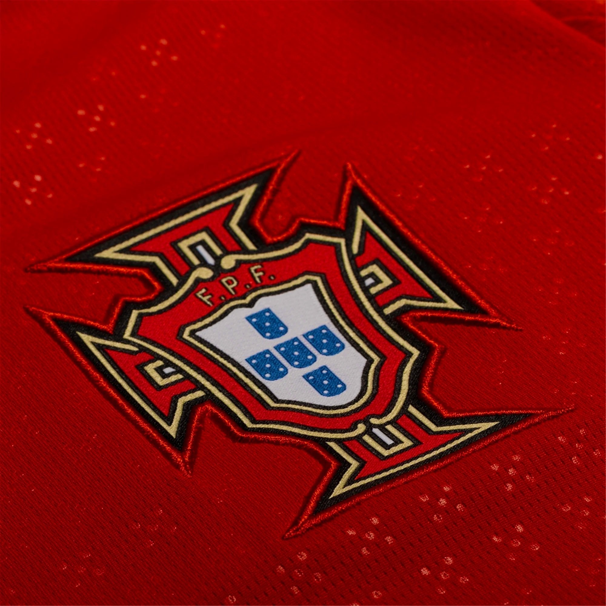P Camiseta Local Portugal Cristiano Ronaldo 25/26 (Rojo Deporte/Almendra Azucarada)