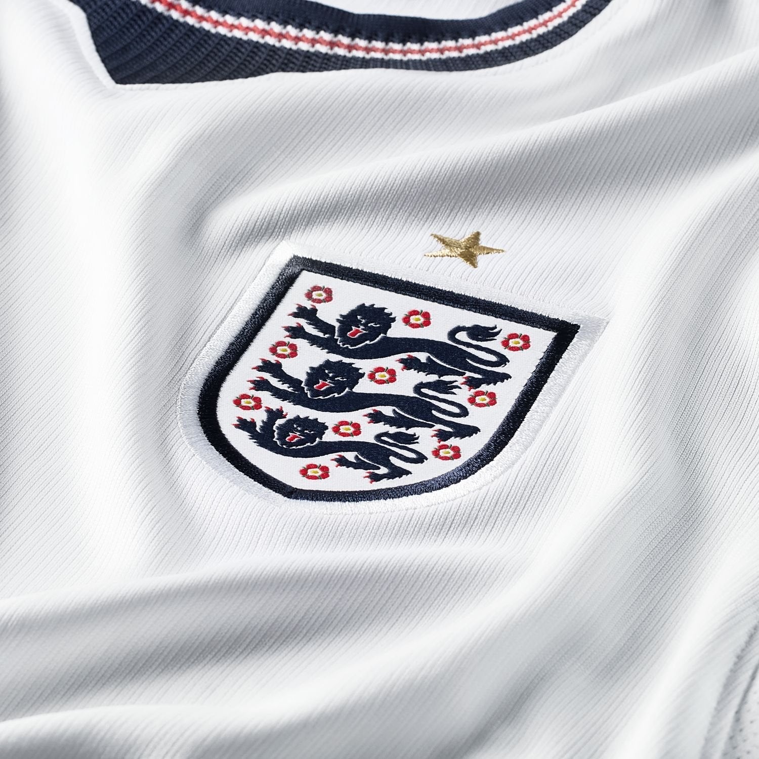 Inglaterra 2026 Camiseta Auténtica Local - Mujer