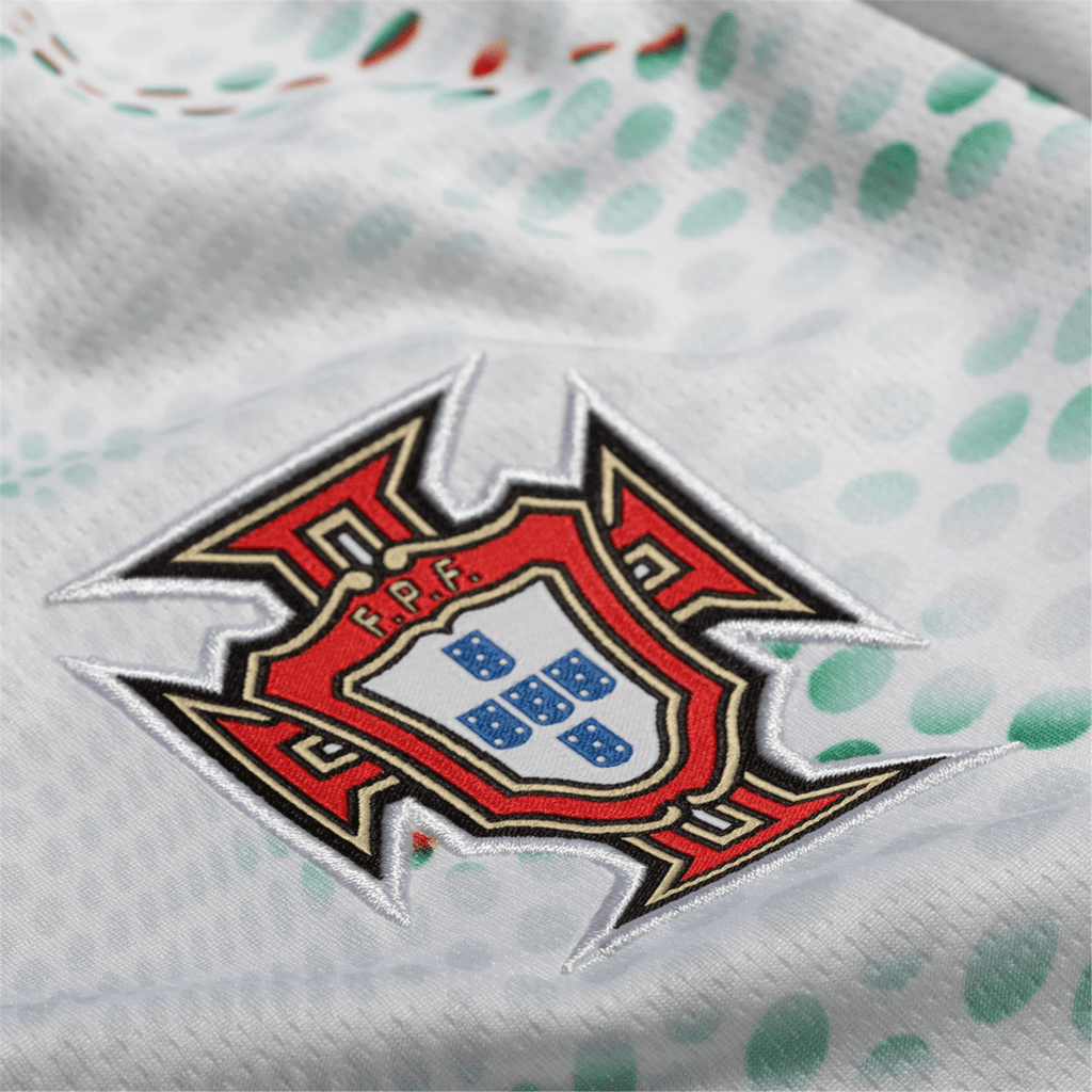 P Camiseta Visitante Juvenil Portugal Cristiano Ronaldo 25/26 (Blanco P/Negro P)